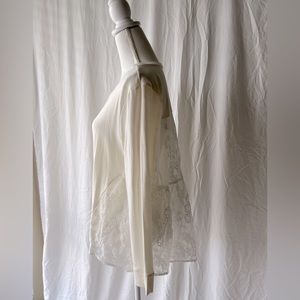 NWOT - Venus Soft Beautiful - High Low Hem - Lace Back - Pull Over - Siz…